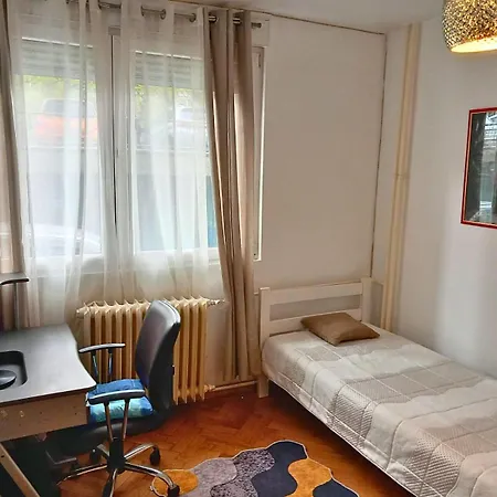 Deluxe Vracar