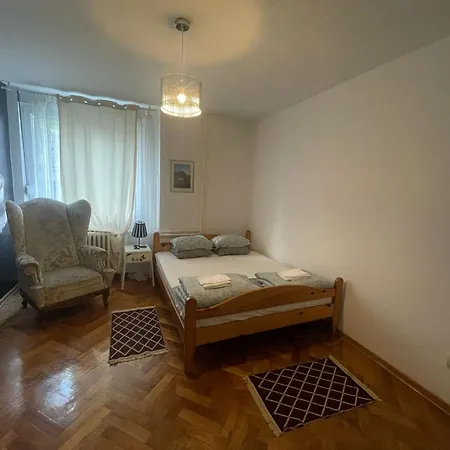 Deluxe Vracar Apartment Belgrade